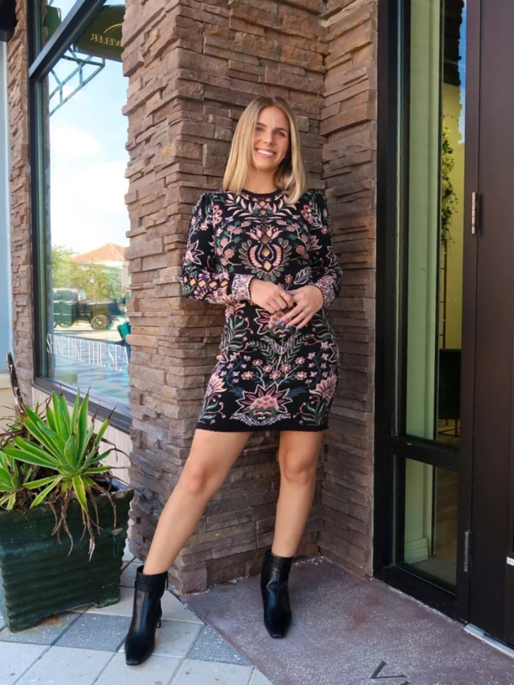 Farm Rio Marvelous Garden Knit Dress Black Floral Size M - Picture 12 of 12